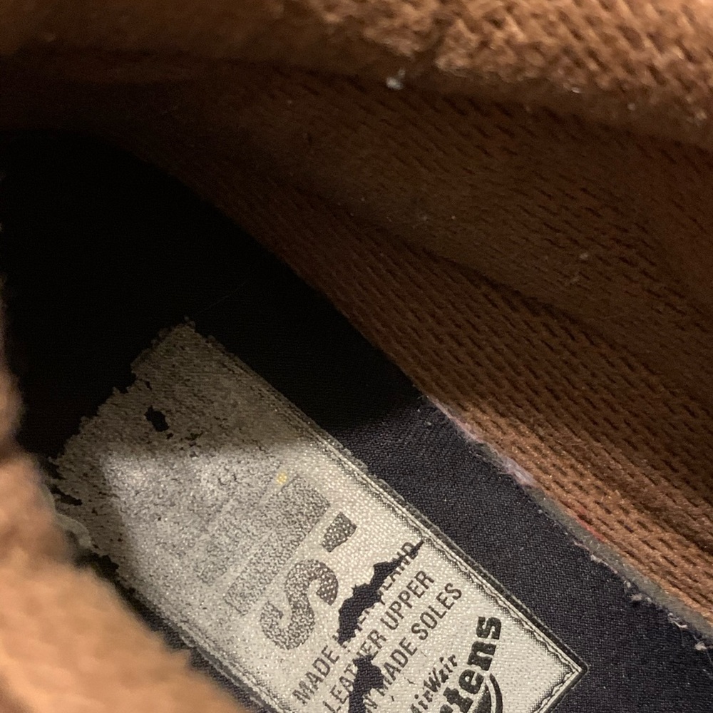 SOLD. Doc Martens made in England leather Sz  8 boots - Picture 13 of 15